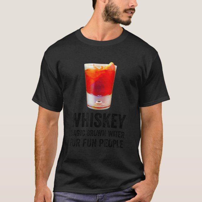 Whiskey Definition Magisches braunes Wasser für Sp T-Shirt (Vorderseite)
