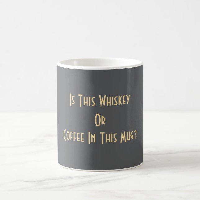 Whiskey oder Kaffee? Grau Kaffeetasse (Mittel)