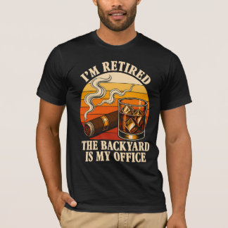 Whiskey Zigarre Ruhestand Humor Vintage Hinterhof T-Shirt