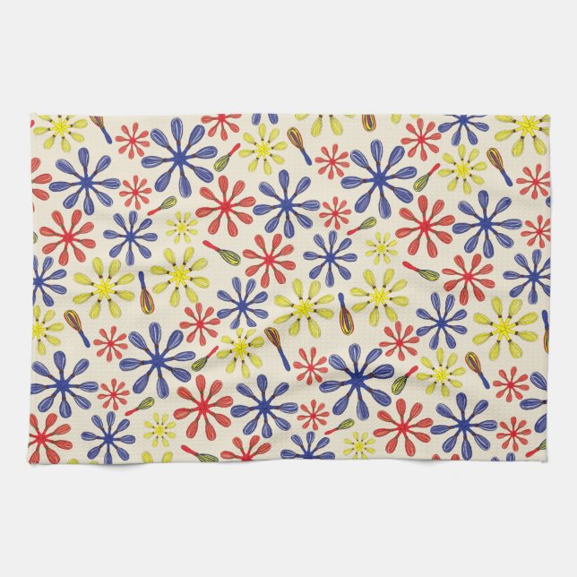 Whisky vor der größeren Frühstücks-Creme - wischt Geschirrtuch (Horizontal)