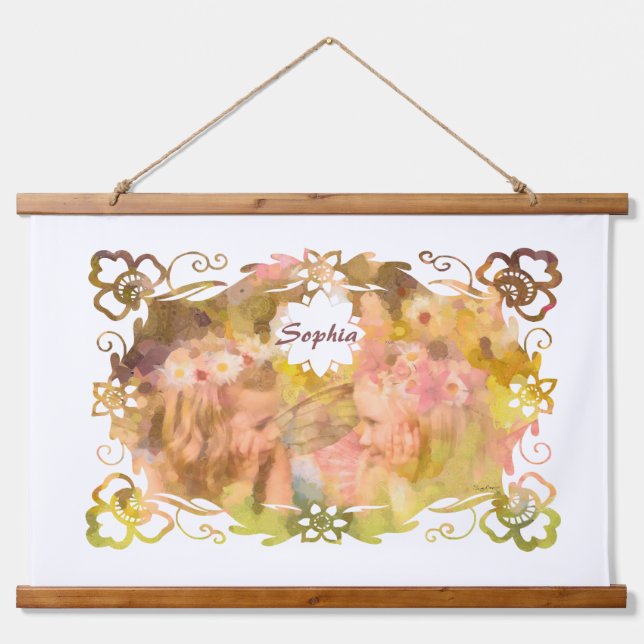 Whispers of Magic: Two Fairy Friends in a Garden Wandteppich Mit Holzrahmen (Vorne)