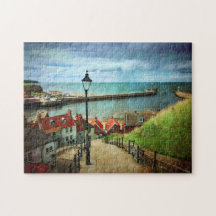 Whitby Harbour von 199 Stufen