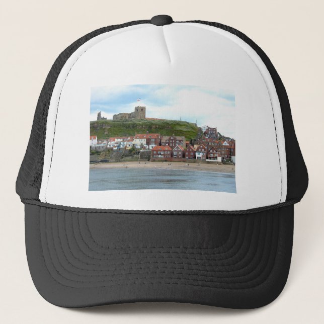 Whitby in North Yorkshire Truckerkappe (Vorderseite)