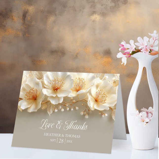 White and Gold Floral Love and Thanks Wedding Dankeskarte (Von Creator hochgeladen)