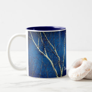 White Birch Tree Blue Sky Personalisiert Zweifarbige Tasse