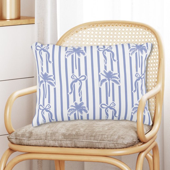 White Blue Coastal Palm Trees Bows Stripes Pattern Dekokissen (In situ)