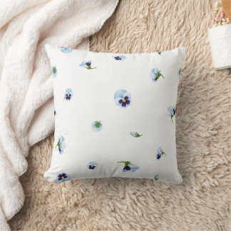 White Blue Purple Japanese Pansy Floral Pattern Kissen