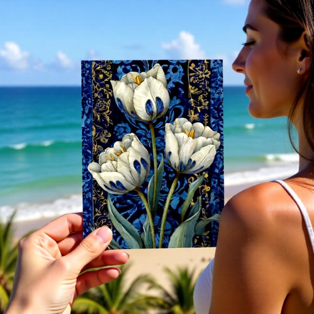 White Blue Tulip Damask Postkarte (Von Creator hochgeladen)