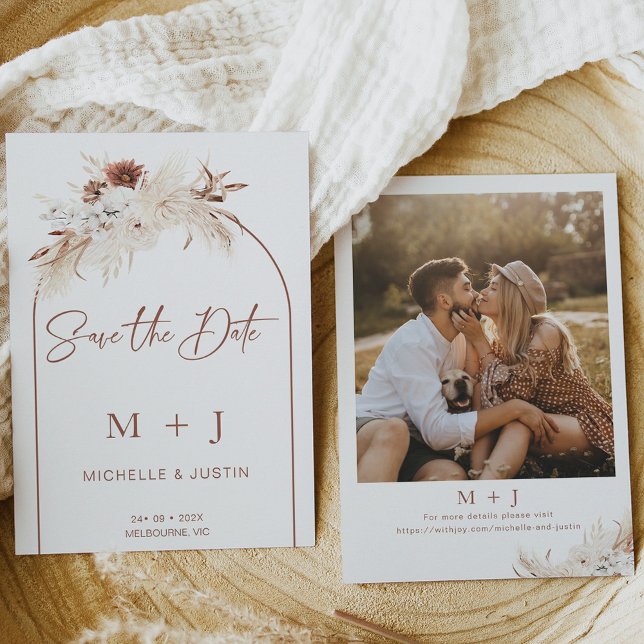 White Brown Boho Floral Arch Save the Date Karte (Von Creator hochgeladen)