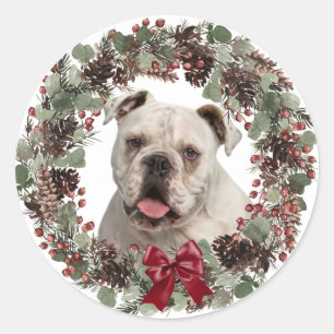 White Bulldog Pinecone Wreath Runder Aufkleber