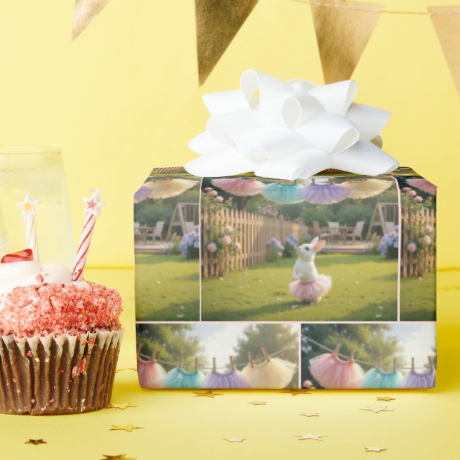 White Bunny Wearing a Pink Tutu Geschenkpapier (Geburtstagsparty)