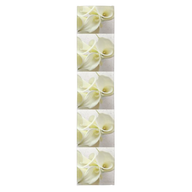 White calla lies von oben Table Runner Kurzer Tischläufer (Vorderseite)
