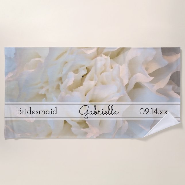 White Carnation Floral Wedding Bridesmaid Strandtuch (Vorderseite)