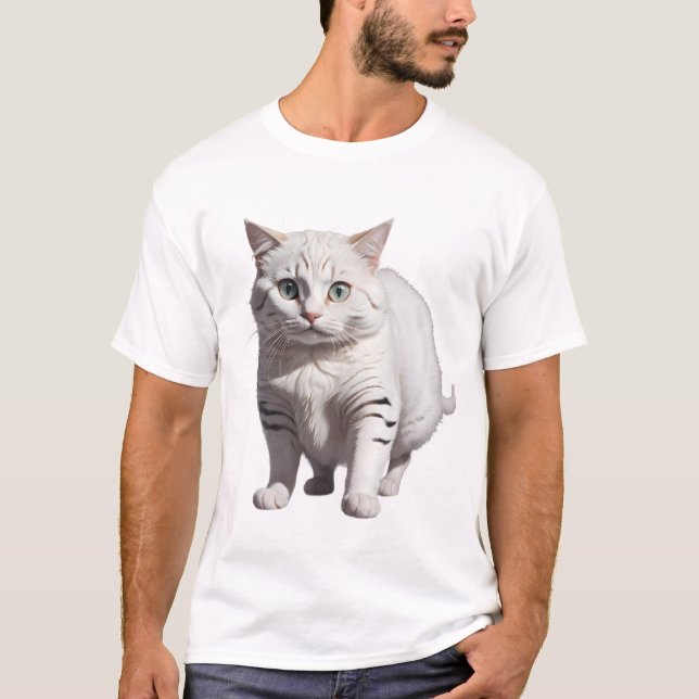 White Cat with Subtle Gray Tabby Markings T-Shirt (Vorderseite)