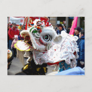 White Chinese Lion Dancer Chinatown Postkarte