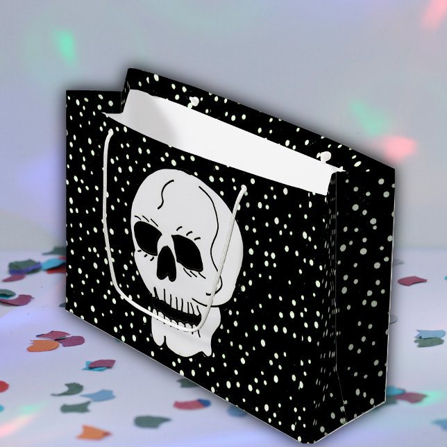 White Classic Skull Halloween Goth Große Geschenktüte (White skull on black gift bag with white polka dots.)