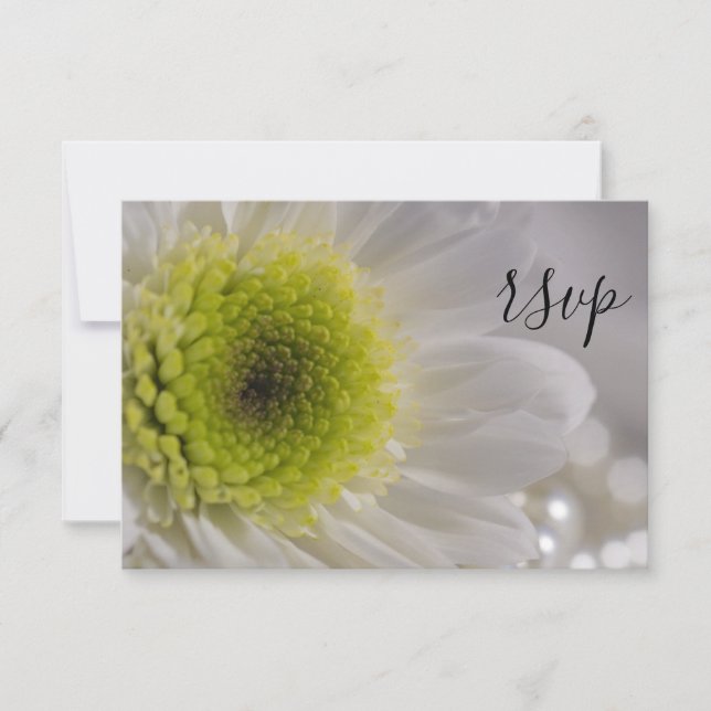 White Daisy and Pearls Wedding RSVP Response Card Karte (Vorderseite)