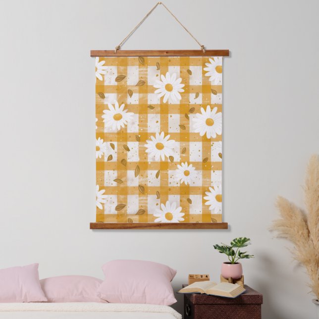 White Daisy Floral Pattern on Yellow Gingham (2) Wandteppich Mit Holzrahmen (Schlafzimmer)