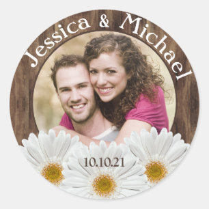 White Daisy Rustic Wood Foto Wedding Rett Date Runder Aufkleber