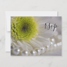White Daisy und Pearls Wedding RSVP Karte