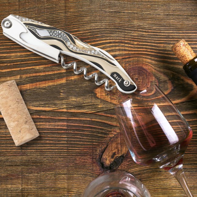 White diamonds and gold zebra stripes on black kellnermesser (Von Creator hochgeladen)