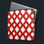 White Diamonds on Red Laptopschutzhülle<br><div class="desc">Ein gewagtes,  geometrisches Muster großer und kleiner weißer Diamanten auf rotem Hintergrund. Das Rote bildet ein Gitter,  das die Diamantformen trennt. Digitales 9000 x 6000 Pixel Bild. Copyright ©2013 Claire E. Skinner,  Alle Rechte vorbehalten.</div>