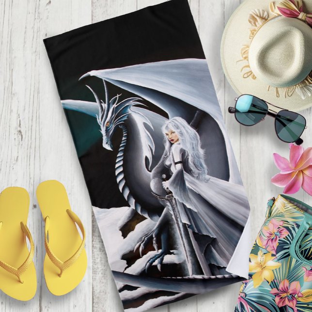 White Dragon Woman Fantasy Auroras Strandtuch (Von Creator hochgeladen)