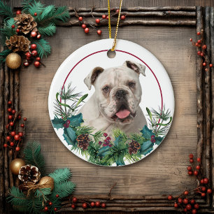 White English Bulldog Evergreen Wreath Keramik Ornament