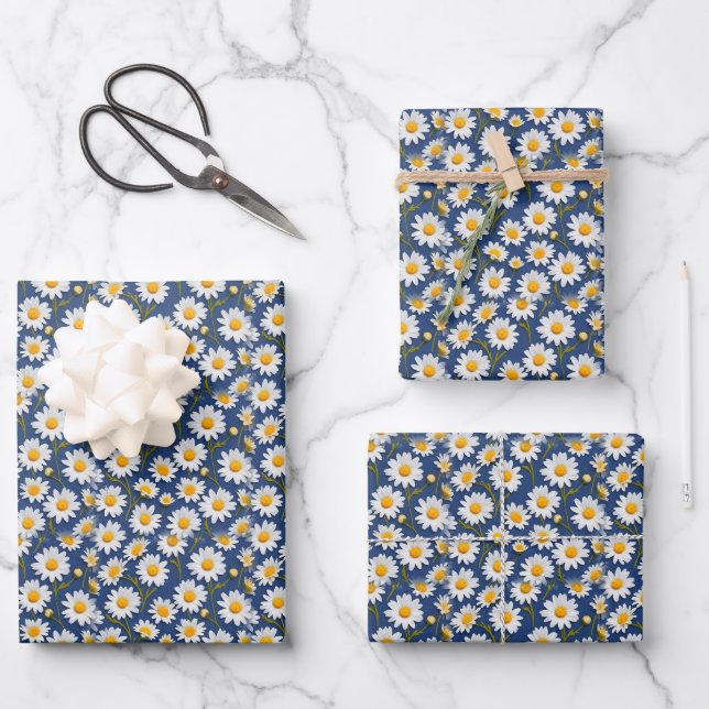 White English Daisies on Dark Blue Geschenkpapier Set (Vorderseite)