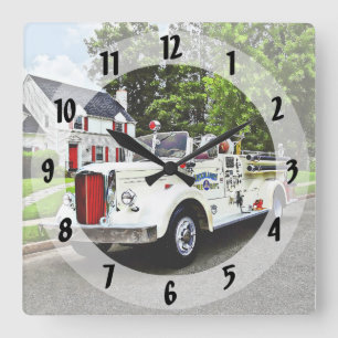 White Fire Truck Quadratische Wanduhr