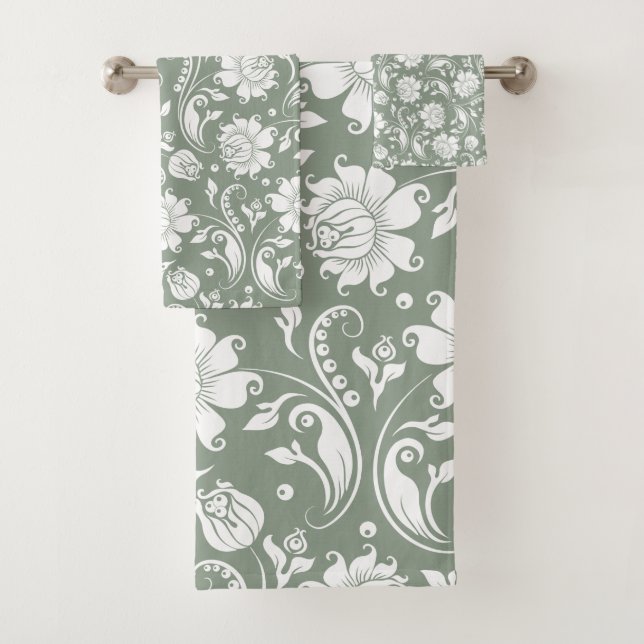 White floral damasks pattern on sage green badhandtuch set (Insitu)