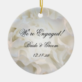 White Floral Engagement Keramikornament