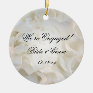 White Floral Engagement Keramikornament