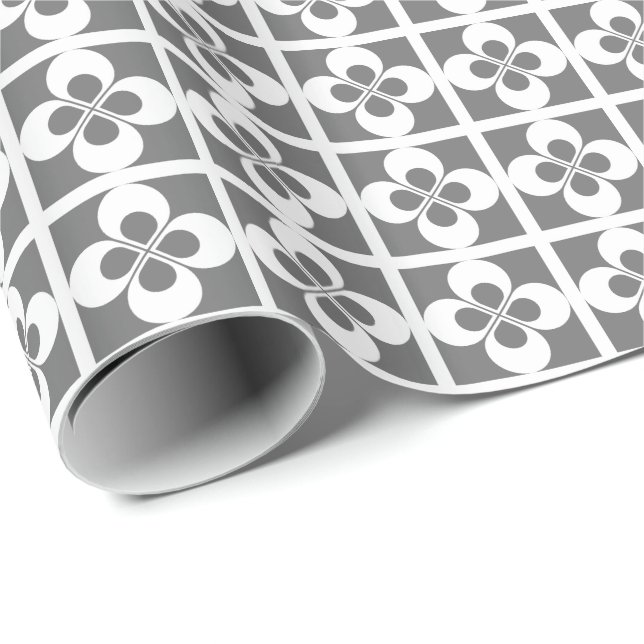 White Geometric Floral on Gray Geschenkpapier (Rolleneckpunkt)