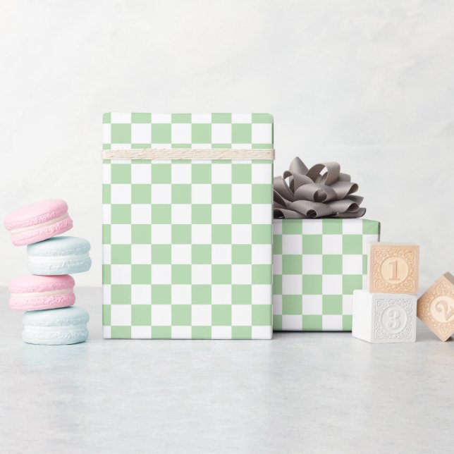 White & Green Checkerboard Wrapping Paper Roll Geschenkpapier (Babyparty)