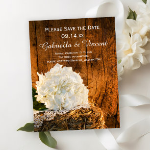 White Hydrangea Barn Wood Wedding retten das Datum Save The Date