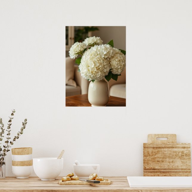 White Hydrangea Bouquet in Vase – Elegant Floral Poster (Küche)