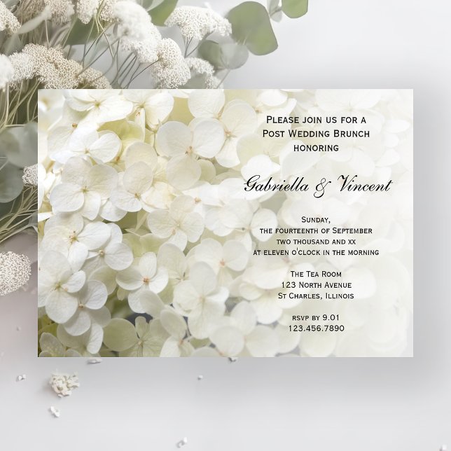 White Hydrangea Floral Post Wedding Brunch Einladung (Von Creator hochgeladen)