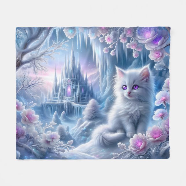 White Kitten in Fantasy Ice Kingdom Fleecedecke (Vorderseite (Horizontal))