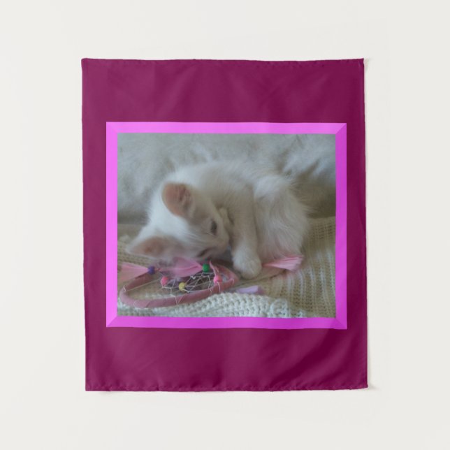 White Kitten Tapestry Wandteppich (Vorderseite)