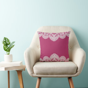 White Lace Raspberry Kissen