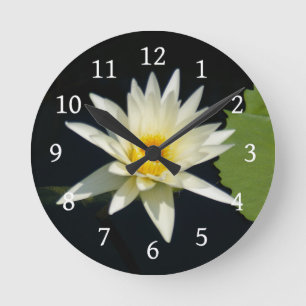 White Lotus Wasserlilie Runde Wanduhr