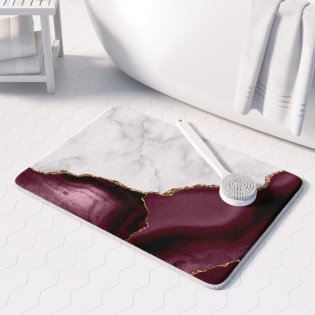 White Marble Gilded Burgundy Agate Medium Badematte (Von Creator hochgeladen)