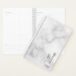 White Marble Modernes Script Personalisiert Name Planer<br><div class="desc">Moderne Minimalistische Personalisierte Namensschilder Dieses Design zeichnet sich durch einen personalisierten Namen in grauem,  modernem Schriftart mit Schrift aus weißem Marmor aus.</div>
