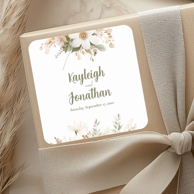 White Modern Watercolor Floral Wedding Quadratischer Aufkleber (Von Creator hochgeladen)