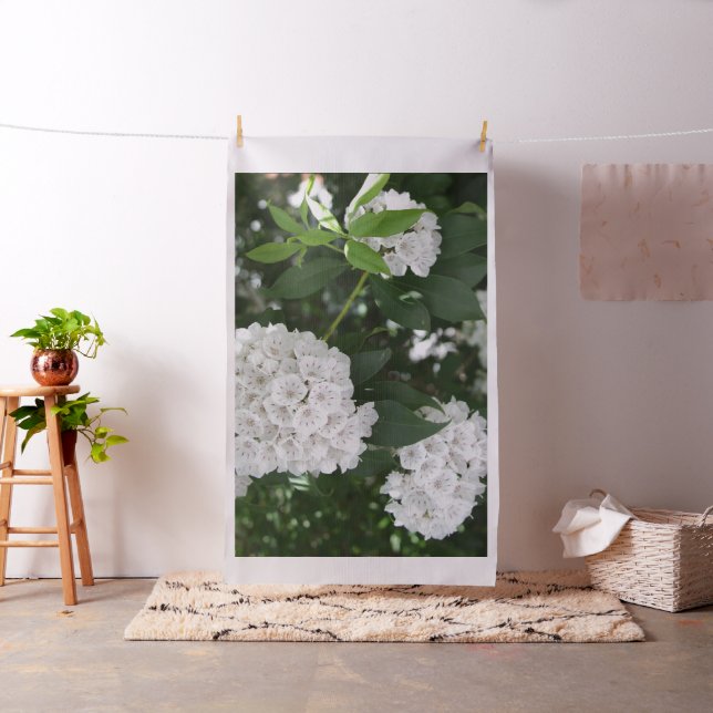 White Mountain Laurel Star Shaped Clusters Stoff (Beispiel)