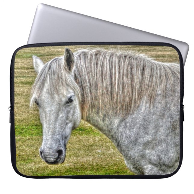 White New Forest Pony Wild Horse Laptopschutzhülle (Vorderseite)