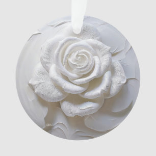 White On White - Modellierte Rose Ornament