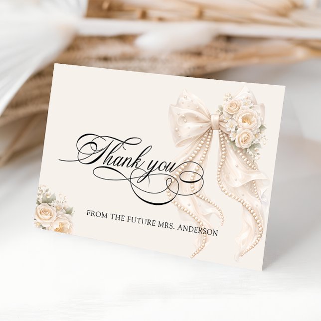 White Pearl Bow Bridal Shower Thank You Card Dankeskarte (Von Creator hochgeladen)