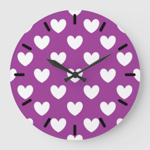 White polka hearts on purple große wanduhr
